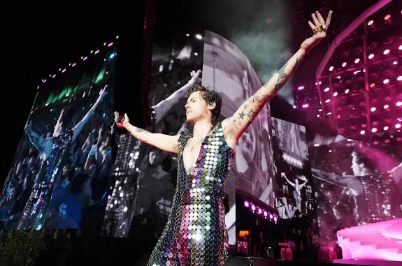 Apple Music 要開始直播演唱會了，首秀來自 Harry Styles