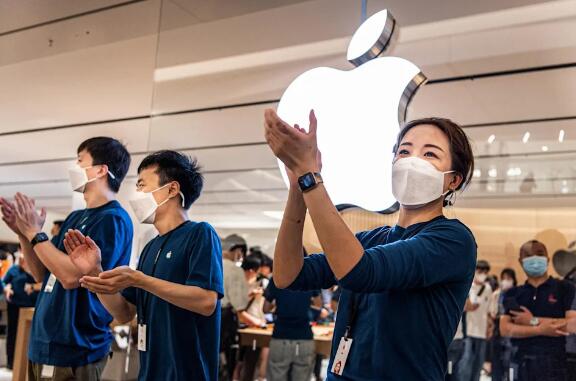 Apple 時薪員工獲加薪 10%，應對高通脹