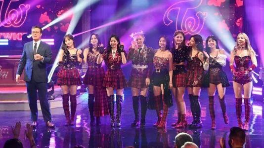 TWICE「3人確診」！美返韓出現症狀