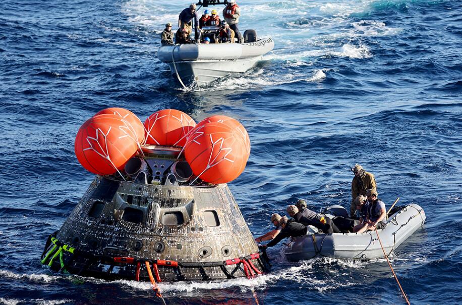美國NASA獵戶座太空艙安全返回地球