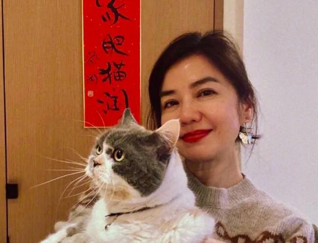 鍾楚紅現身台北！63歲素顏模樣驚人