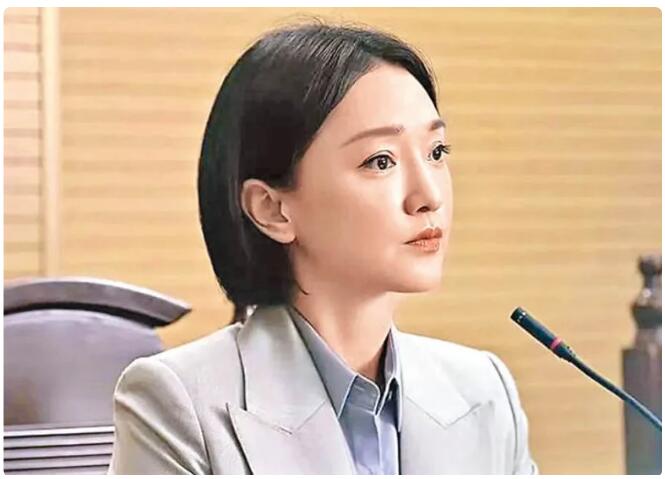 三金影后愈拍愈瘦 無補於事 周迅遭楊紫熱巴夾擊 10大墊底失威