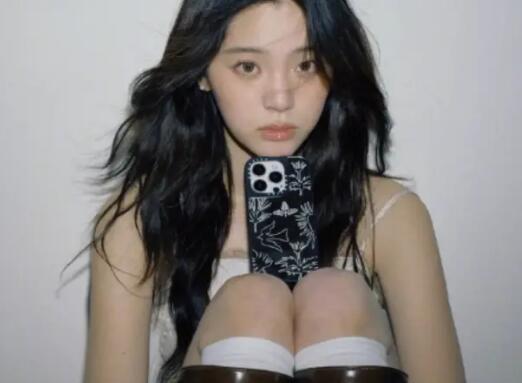 23歲歐陽娜娜打臉退學謠言！提早畢業伯克利感慨：結束也是開始